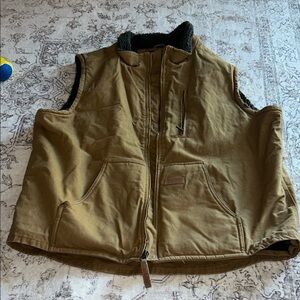 Bass creek work wear men's Sherpa lined vest great used condition